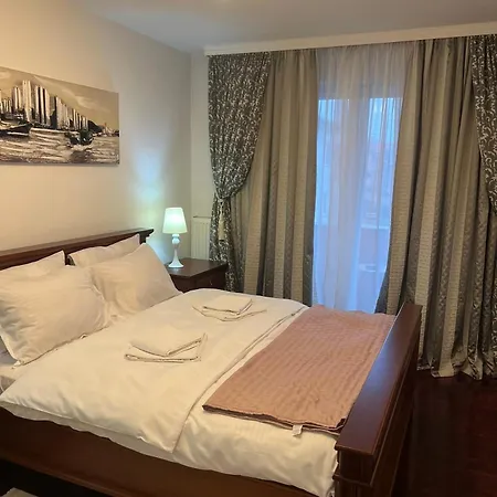 Mona Lux Apartment *