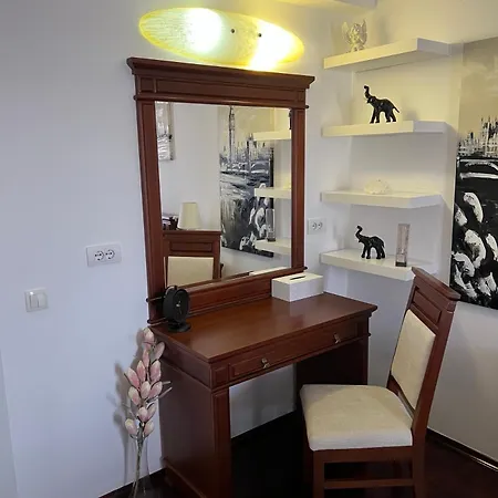 Apartment Mona Lux *