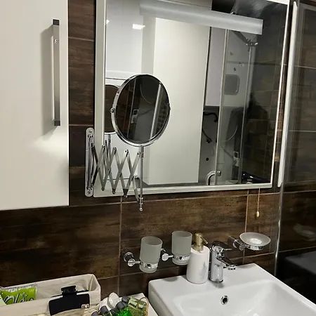 Mona Lux Apartment *