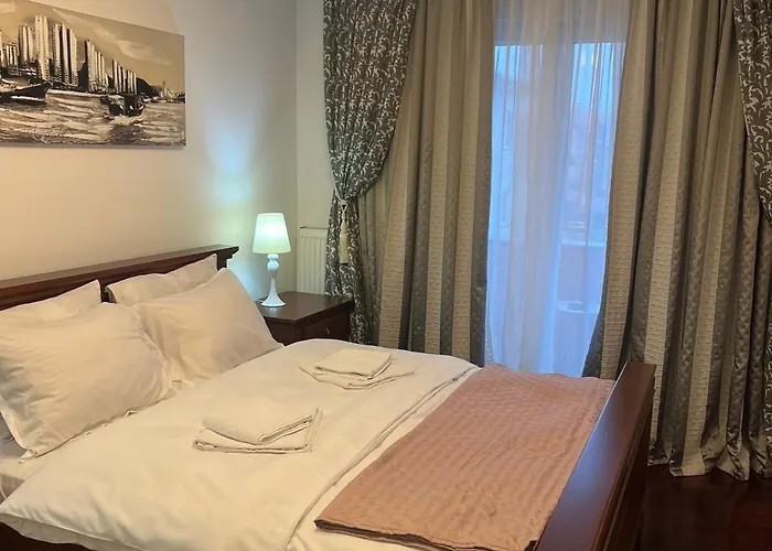 Mona Lux 아파트 *