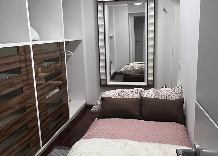 Mona Lux 아파트 아란젤로바츠