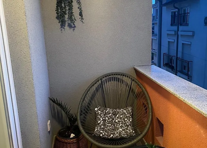 Mona Lux * 아란젤로바츠